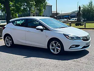 Used 2018 Vauxhall Astra Sri White - Interior and Exterior details 11