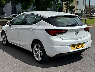 Used 2018 Vauxhall Astra Sri White - Interior and Exterior details 17