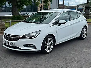 Used 2018 Vauxhall Astra Sri White - Interior and Exterior details 4
