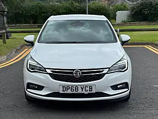 Used 2018 Vauxhall Astra Sri White - Interior and Exterior details 7