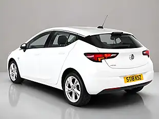 Used 2018 Vauxhall Astra Sri White - Interior and Exterior details 4