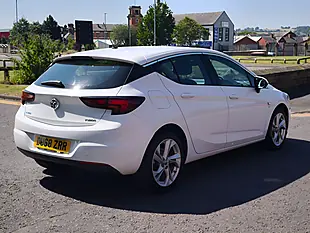 Used 2018 Vauxhall Astra Sri White - Interior and Exterior details 12