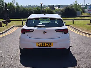 Used 2018 Vauxhall Astra Sri White - Interior and Exterior details 14