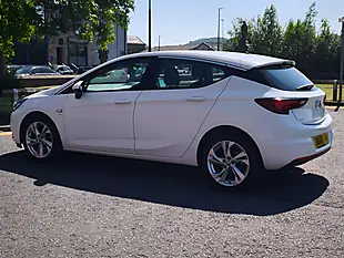 Used 2018 Vauxhall Astra Sri White - Interior and Exterior details 17