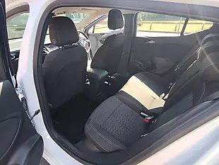 Used 2018 Vauxhall Astra Sri White - Interior and Exterior details 20