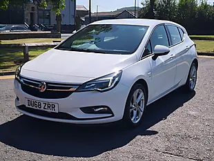 Used 2018 Vauxhall Astra Sri White - Interior and Exterior details 3