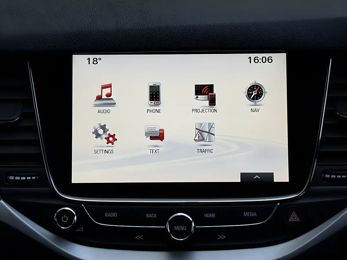 Used 2018 Vauxhall Astra Tech Line Nav Blue - Interior and Exterior details 17
