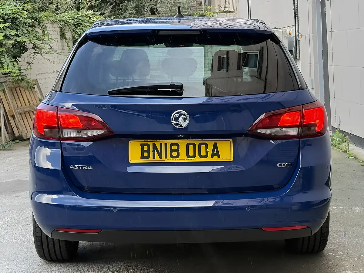 Used 2018 Vauxhall Astra Tech Line Nav Blue - Interior and Exterior details 8
