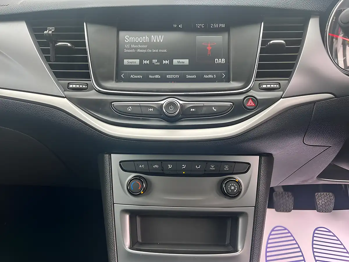 Used 2018 Vauxhall Astra Tech Line Nav Grey - Interior and Exterior details 14