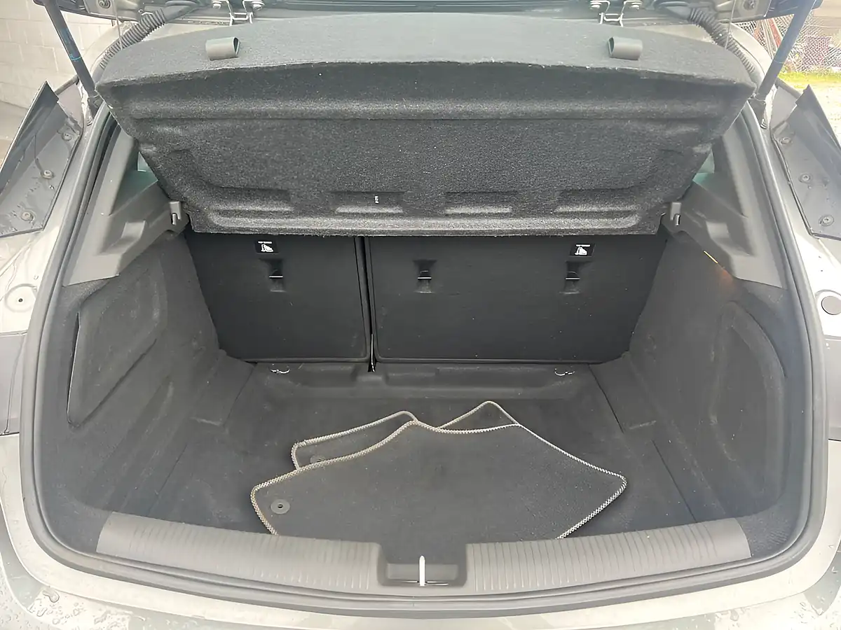 Used 2018 Vauxhall Astra Tech Line Nav Grey - Interior and Exterior details 20