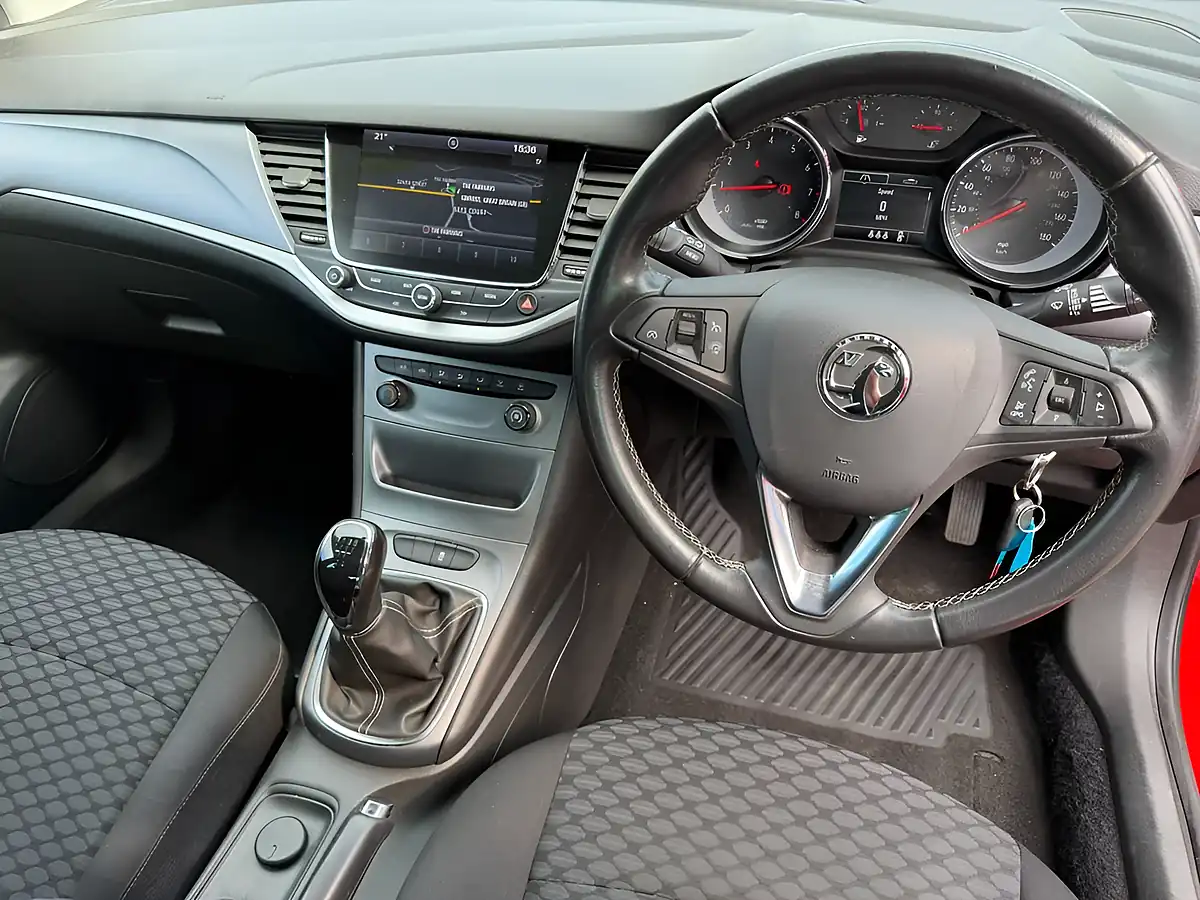 Used 2018 Vauxhall Astra Tech Line Nav Red - Interior and Exterior details 9