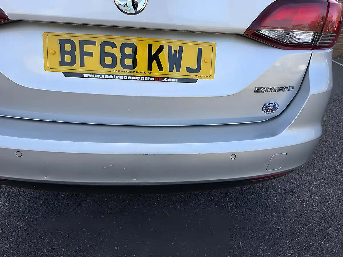 Used 2018 Vauxhall Astra Tech Line Nav Silver - Interior and Exterior details 14