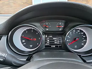 Used 2018 Vauxhall Astra Tech Line Nav Silver - Interior and Exterior details 19