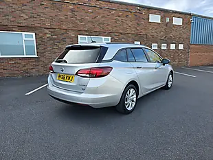 Used 2018 Vauxhall Astra Tech Line Nav Silver - Interior and Exterior details 6