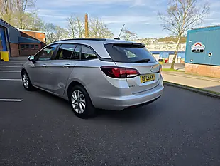 Used 2018 Vauxhall Astra Tech Line Nav Silver - Interior and Exterior details 8
