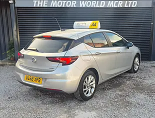 Used 2018 Vauxhall Astra Tech Line Nav Silver - Interior and Exterior details 5