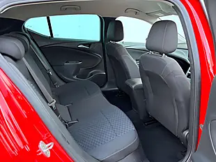 Used 2018 Vauxhall Astra Tech Line Nav T Lava Red - Interior and Exterior details 11