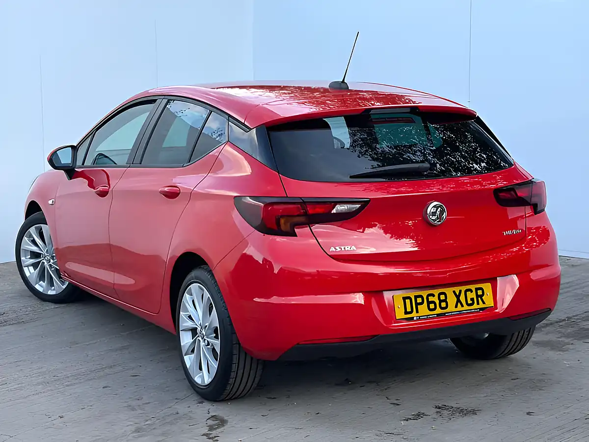 Used 2018 Vauxhall Astra Tech Line Nav T Lava Red - Interior and Exterior details 15