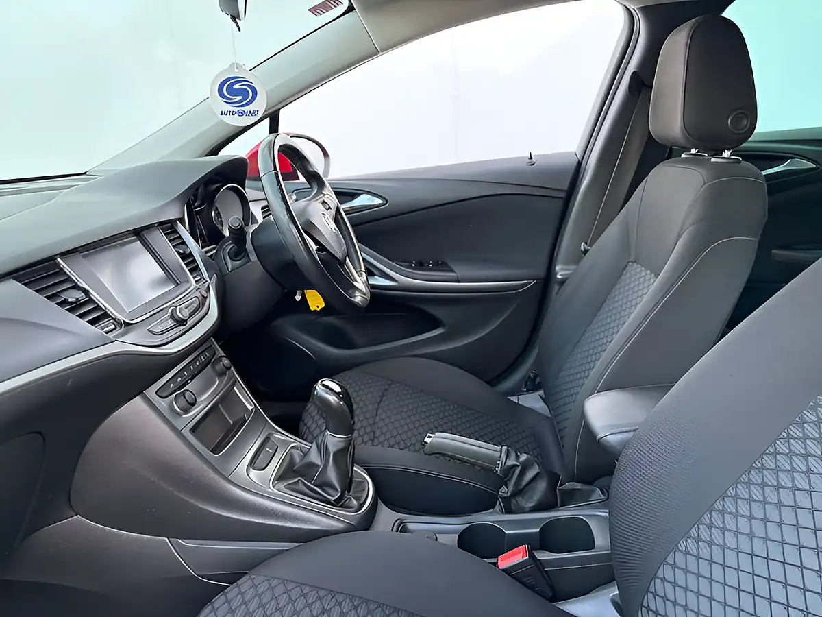 Used 2018 Vauxhall Astra Tech Line Nav T Lava Red - Interior and Exterior details 20