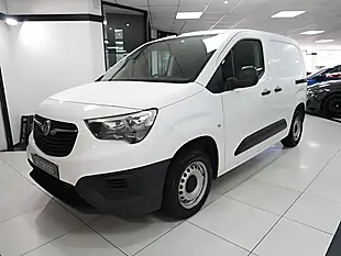 Used 2018 Vauxhall Combo 2000 Edition White - Interior and Exterior details 4