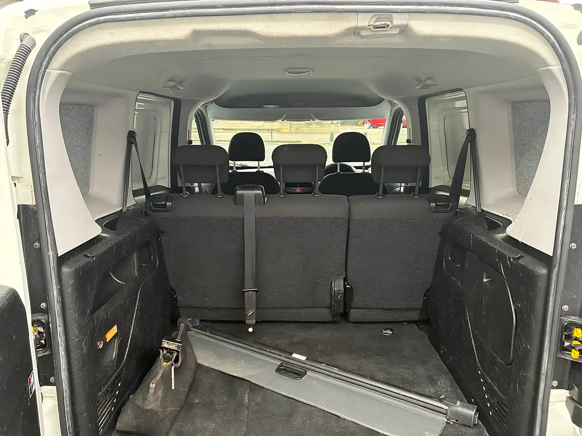 Used 2018 Vauxhall Combo Factory Crew Van White - Interior and Exterior details 10