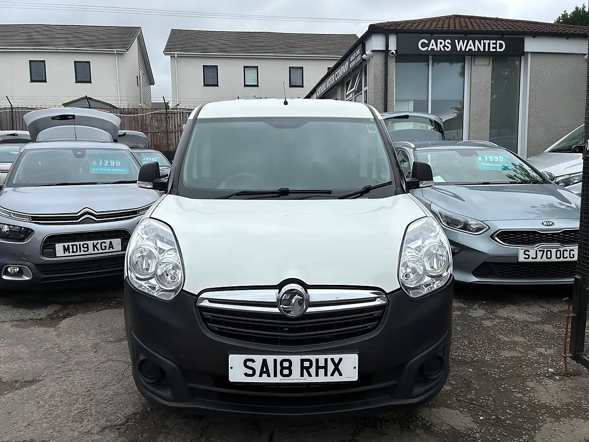 Used 2018 Vauxhall Combo Factory Crew Van White - Interior and Exterior details 3