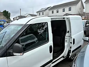 Used 2018 Vauxhall Combo Factory Crew Van White - Interior and Exterior details 5