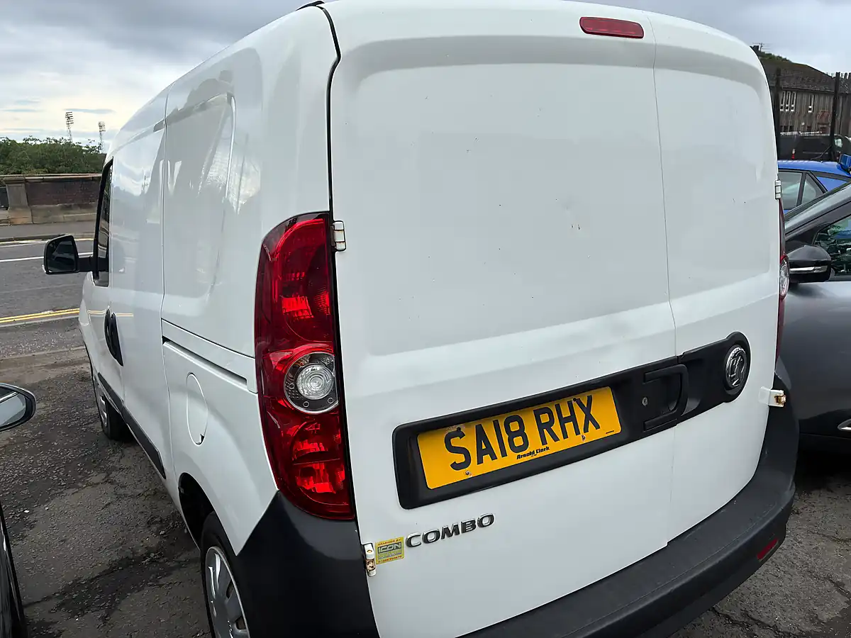Used 2018 Vauxhall Combo Factory Crew Van White - Interior and Exterior details 6