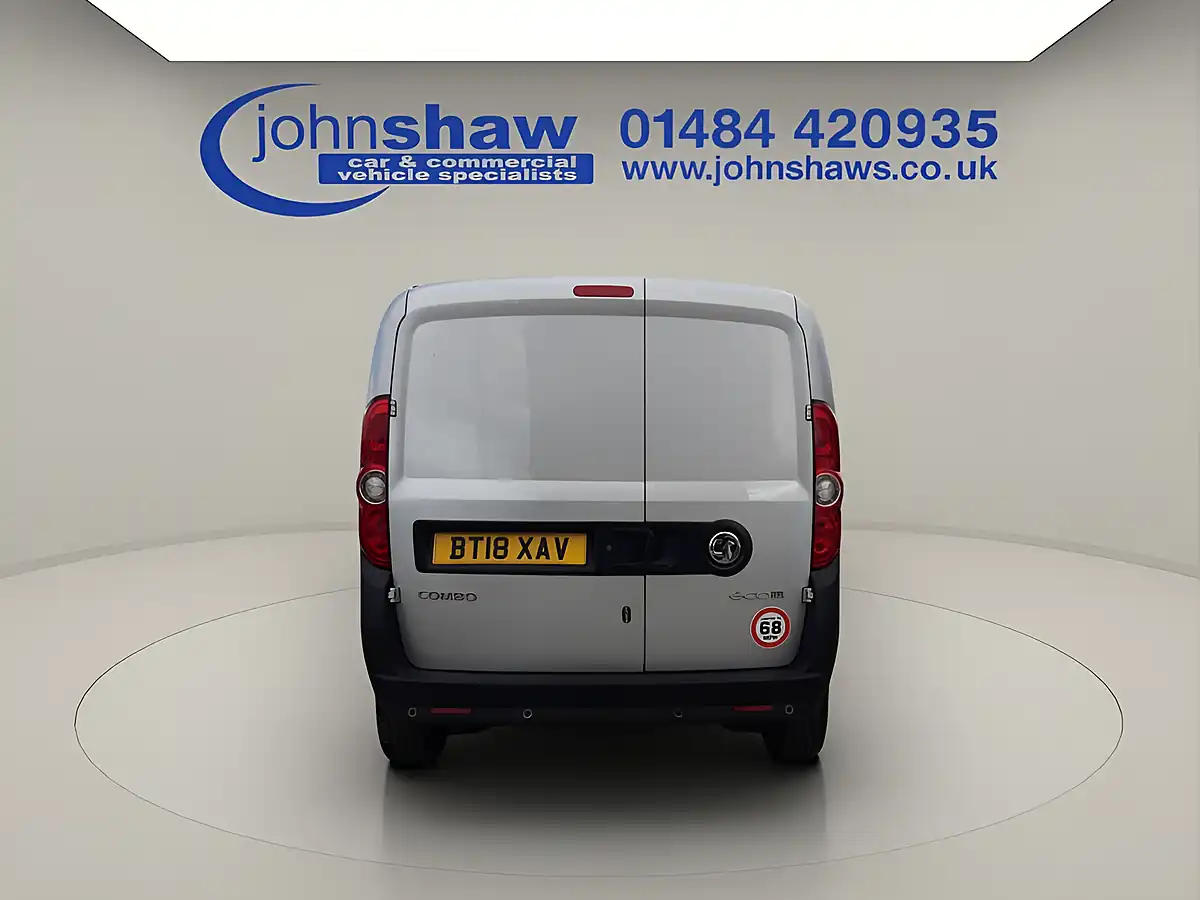 Used 2018 Vauxhall Combo L1 Silver - Interior and Exterior details 15