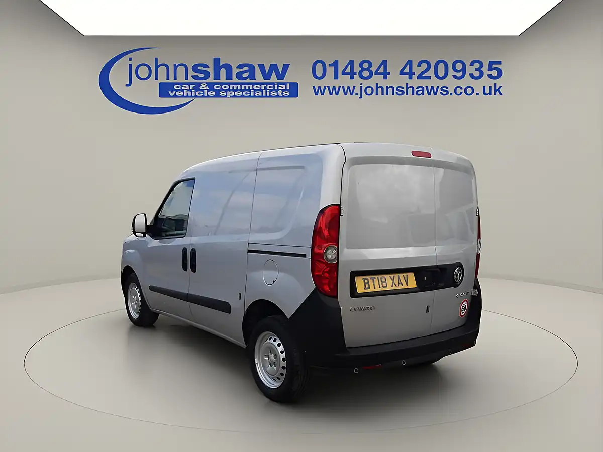 Used 2018 Vauxhall Combo L1 Silver - Interior and Exterior details 7