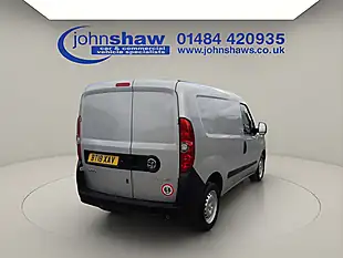 Used 2018 Vauxhall Combo L1 Silver - Interior and Exterior details 9