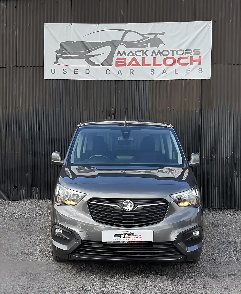 Used 2018 Vauxhall Combo Life Energy Grey - Interior and Exterior details 10