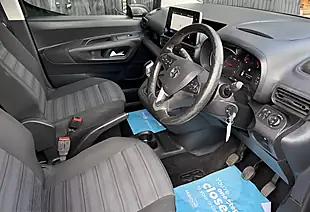 Used 2018 Vauxhall Combo Life Energy Grey - Interior and Exterior details 11