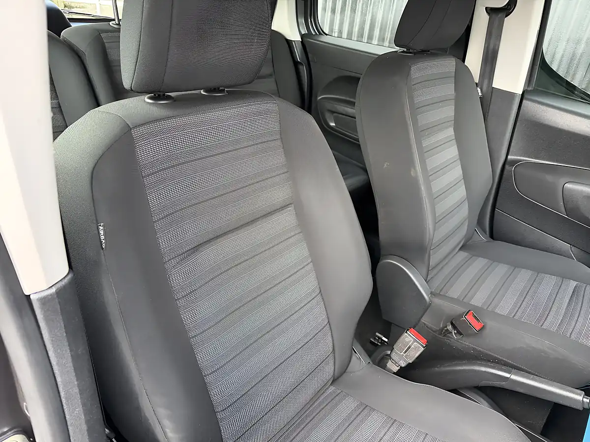 Used 2018 Vauxhall Combo Life Energy Grey - Interior and Exterior details 13