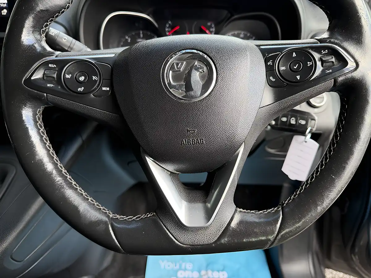 Used 2018 Vauxhall Combo Life Energy Grey - Interior and Exterior details 15
