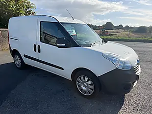 Used 2018 Vauxhall Combo White - Interior and Exterior details 2