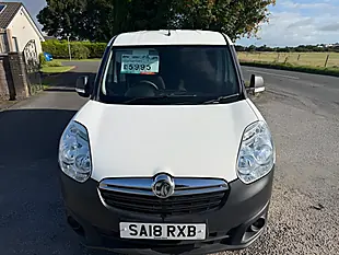 Used 2018 Vauxhall Combo White - Interior and Exterior details 9