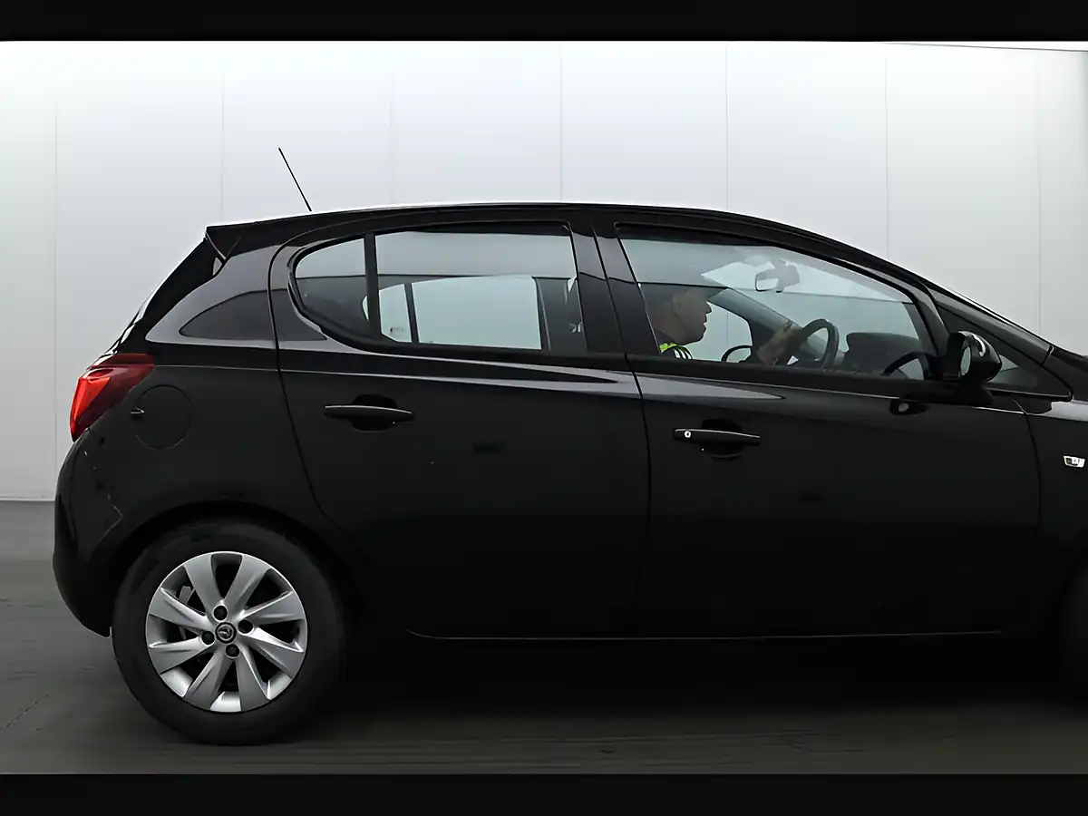 Used 2018 Vauxhall Corsa Design Black - Interior and Exterior details 15