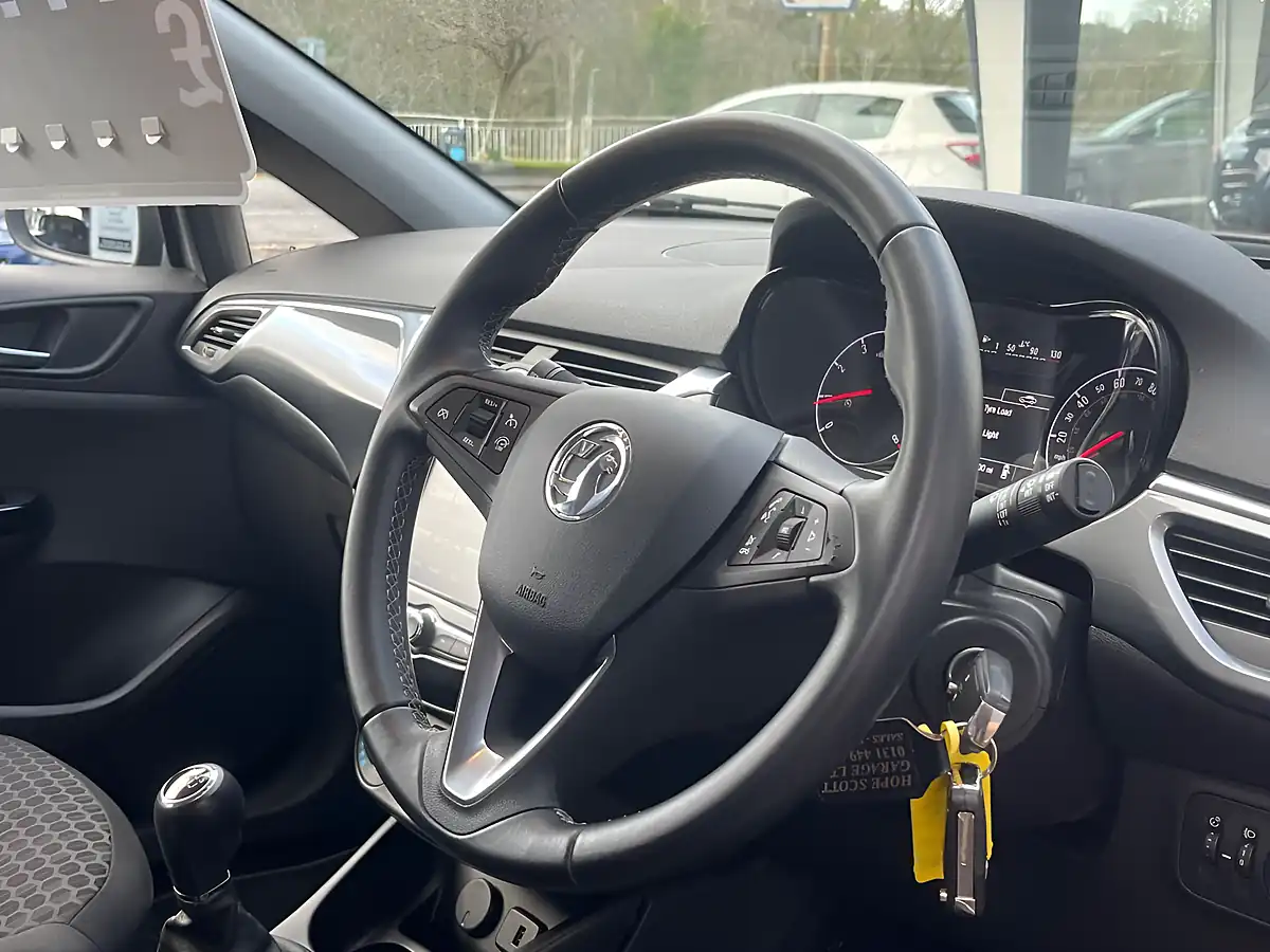 Used 2018 Vauxhall Corsa Design Silver - Interior and Exterior details 19