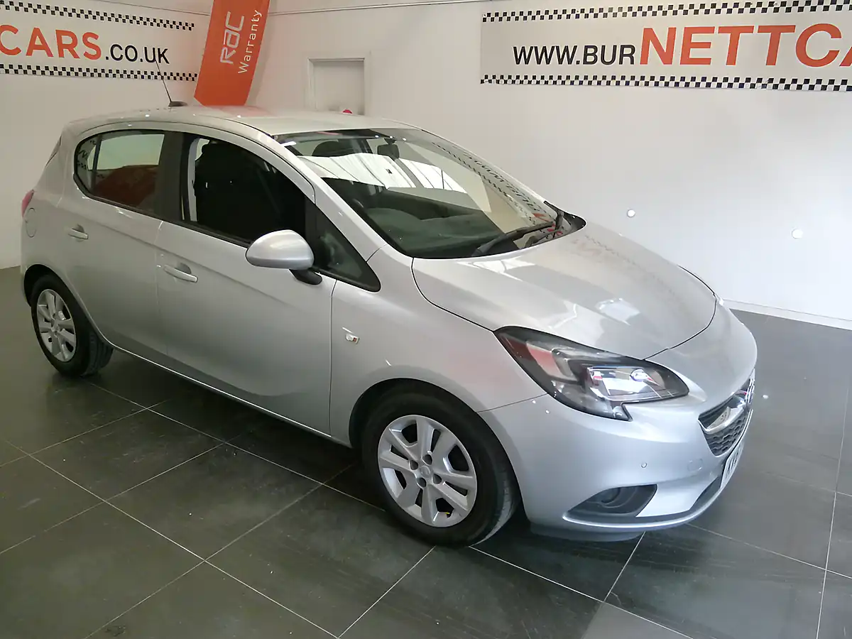 Used 2018 Vauxhall Corsa Design Silver - Interior and Exterior details 12