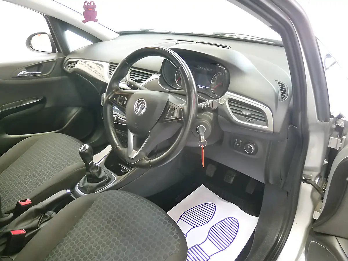 Used 2018 Vauxhall Corsa Design Silver - Interior and Exterior details 13