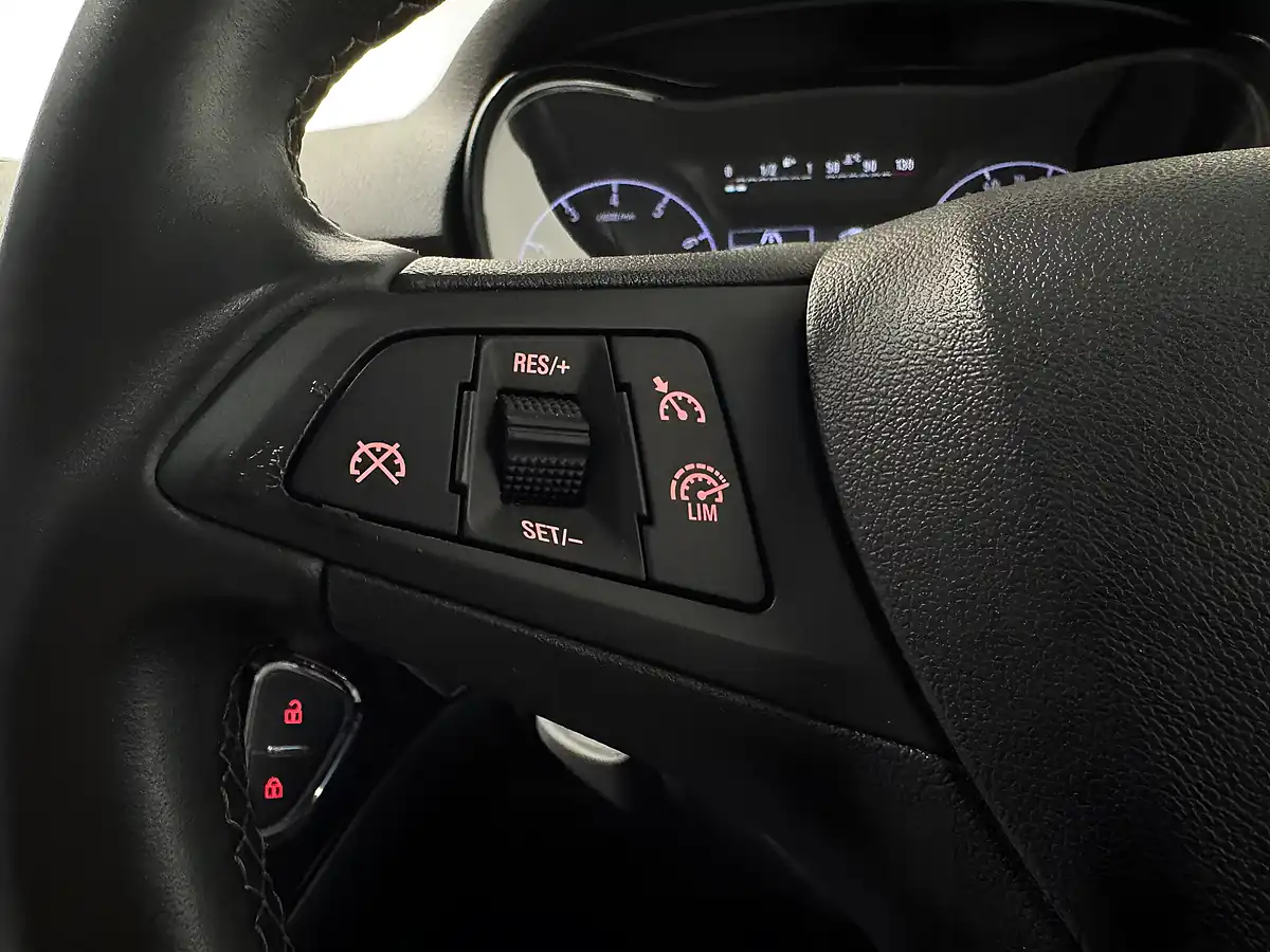 Used 2018 Vauxhall Corsa Design White - Interior and Exterior details 12