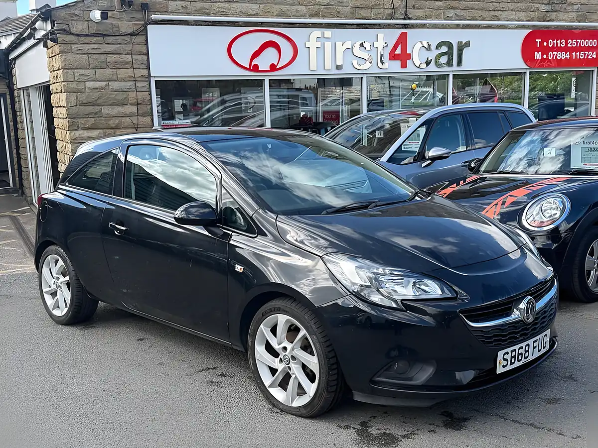 Used 2018 Vauxhall Corsa Energy Black - Front View