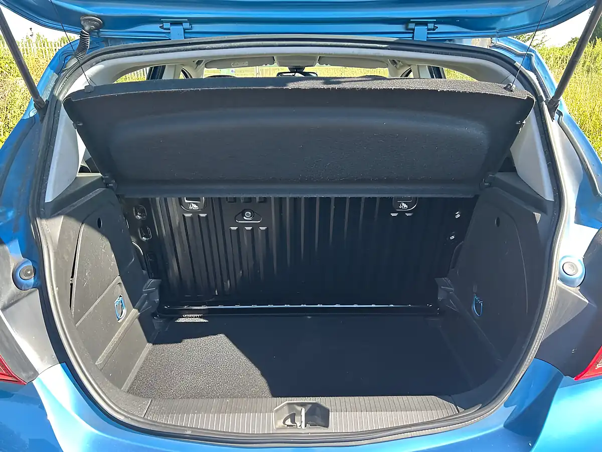 Used 2018 Vauxhall Corsa Energy Blue - Interior and Exterior details 11