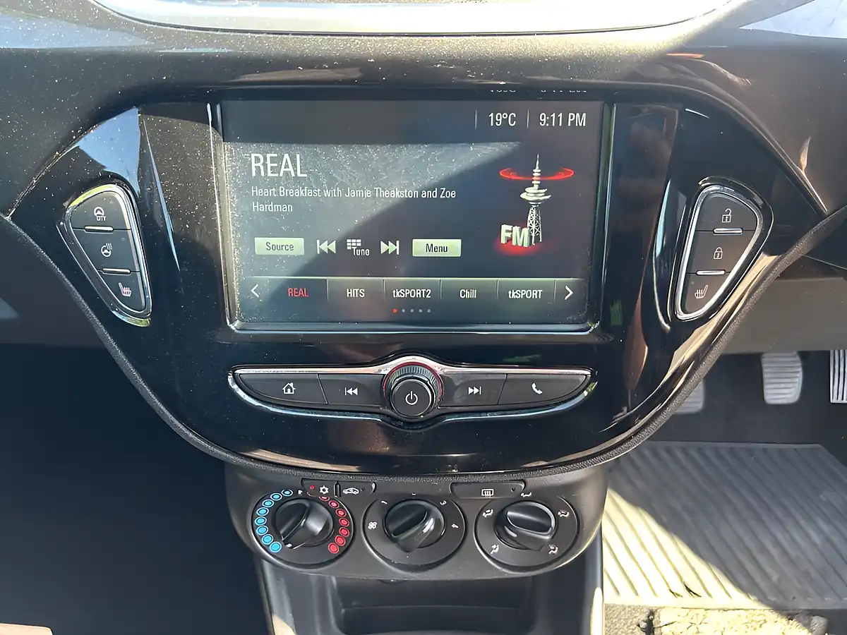 Used 2018 Vauxhall Corsa Energy Blue - Interior and Exterior details 16