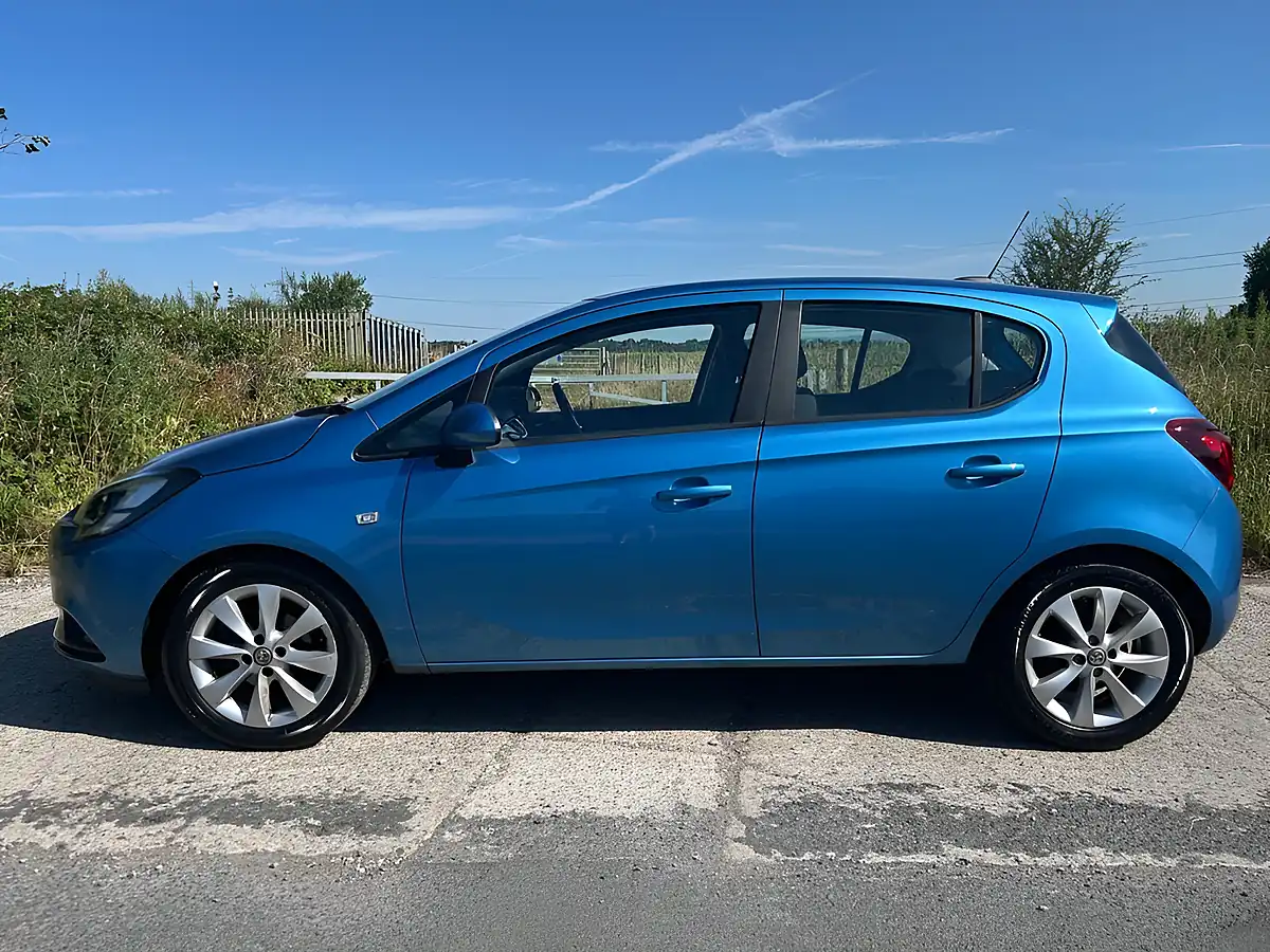 Used 2018 Vauxhall Corsa Energy Blue - Interior and Exterior details 5