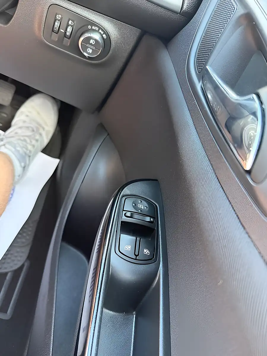 Used 2018 Vauxhall Corsa Energy Blue - Interior and Exterior details 19