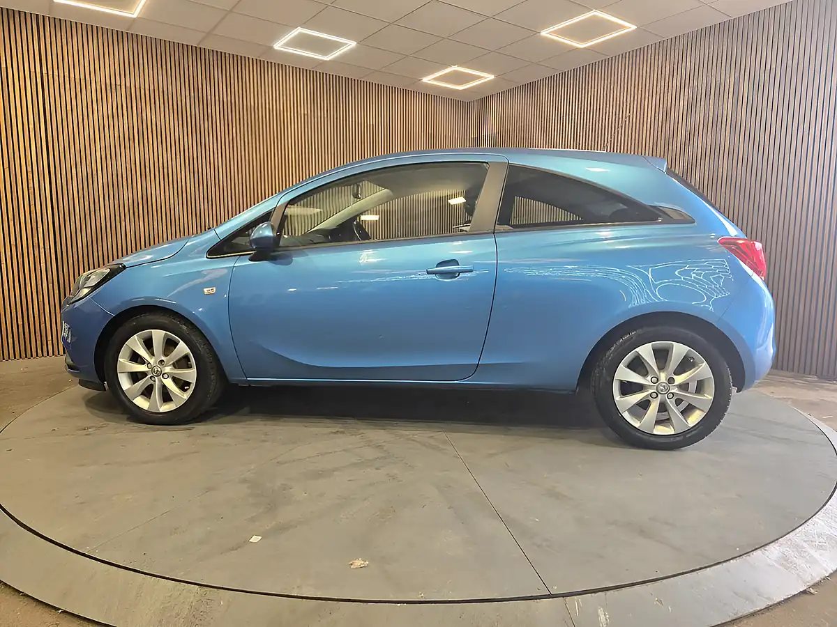 Used 2018 Vauxhall Corsa Energy Blue - Interior and Exterior details 5