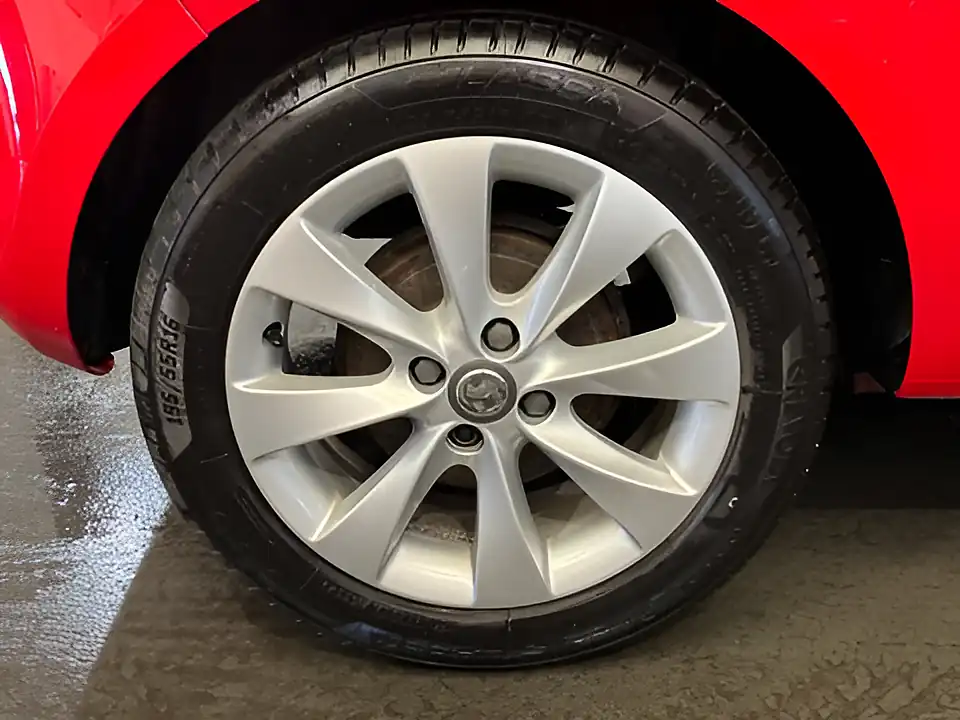 Used 2018 Vauxhall Corsa Energy Red - Interior and Exterior details 15