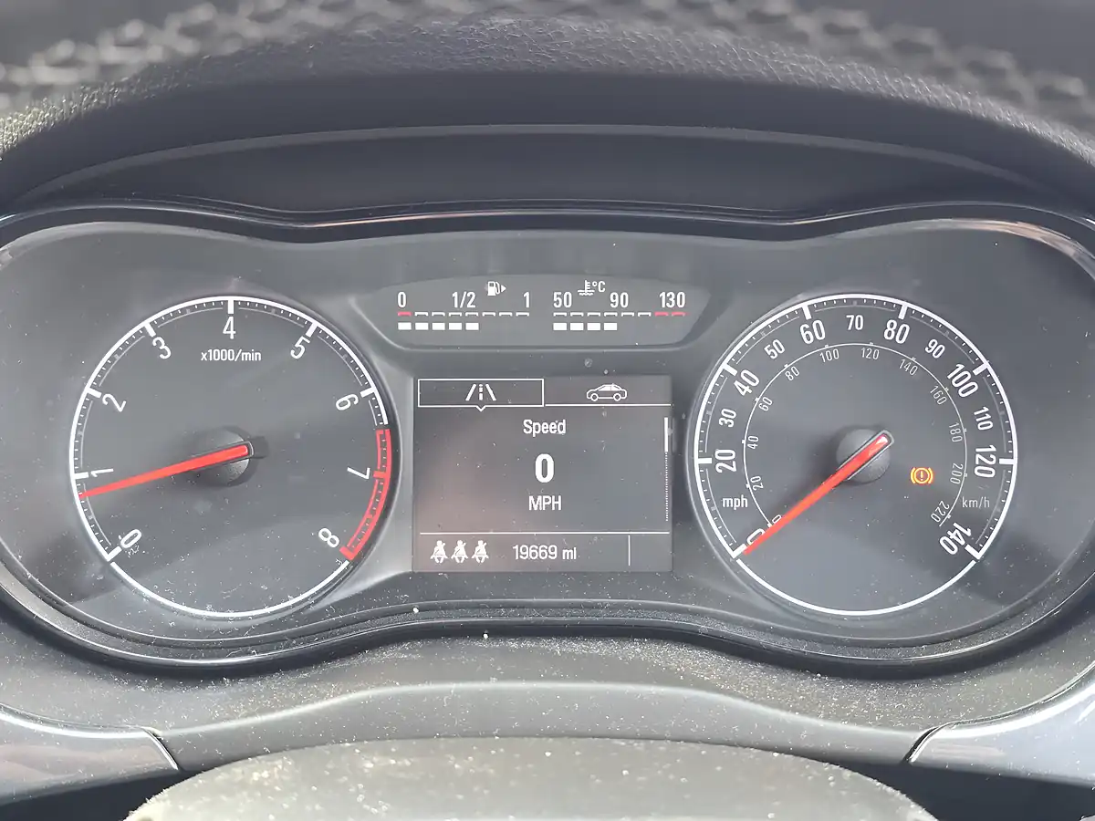 Used 2018 Vauxhall Corsa Energy Red - Interior and Exterior details 9